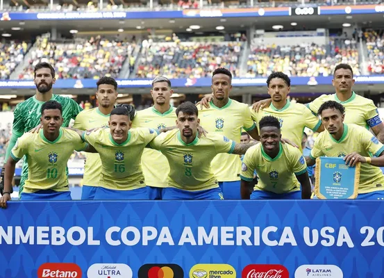 Brasil enfrenta Paraguai em busca da primeira vitória na Copa América